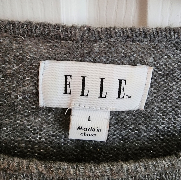 ❄️☃️❄️ Elle embellished sweater. Grey, sz L ☃️❄️☃️ - Picture 2 of 7